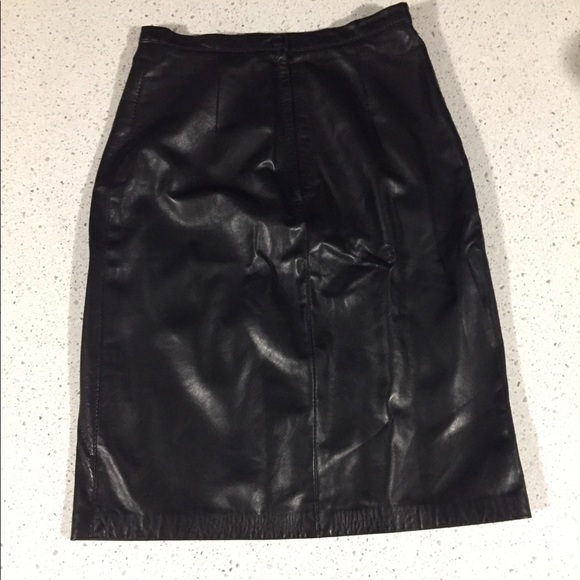 Danier Dresses & Skirts - Danier leather skirt
